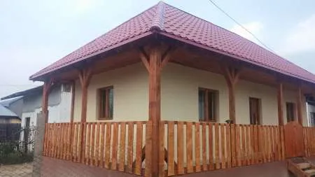 Case pe structura de lemn - Imaginea 1