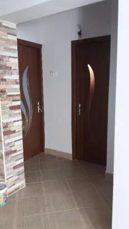 Apartament cu 2 camere, nou renovat - Imaginea 2