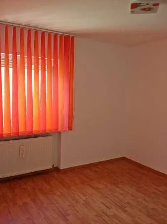 vand apartament 2 camere - Imaginea 11