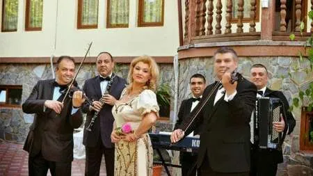 Taraful Simona Tone - Muzica Pentru Nunta Ta - Imaginea 4