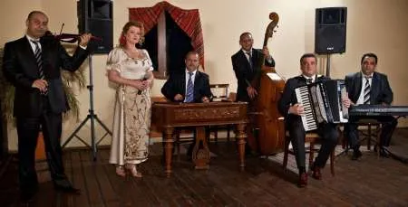 Taraful Simona Tone - Muzica Pentru Nunta Ta - Imaginea 6