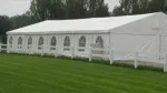 Inchiriez cort alb pentru evenimente - Miniatura 1
