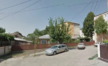 Casa de vanzare (curte 571mp) - central - Imaginea 3