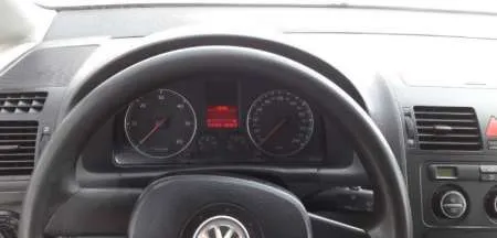 Vand Volkswagen Touran 1.9 TDI - 7 locuri - pret negociabil - Imaginea 1