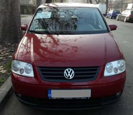 Vand Volkswagen Touran 1.9 TDI - 7 locuri - pret negociabil - Imaginea 2