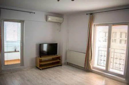 Apartament 1 camera confort sporit, Unirii, Ultracentral, de inchiriat - Imaginea 9