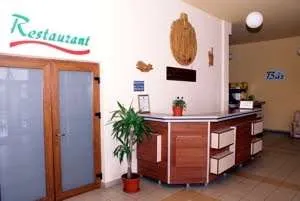 ANGAJAM CAMERISTA