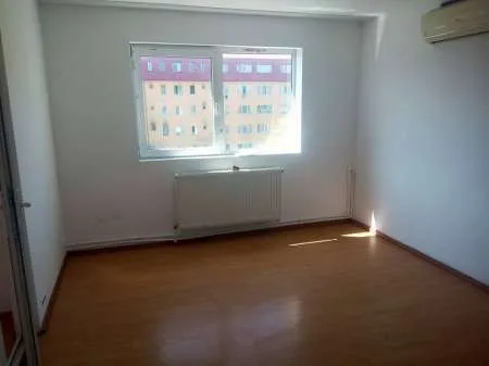 Navodari vand apartament - Imaginea 4