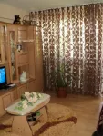 VAND APARTAMENT CU 2 CAMERE COMPLET MOBILAT - Miniatura 2