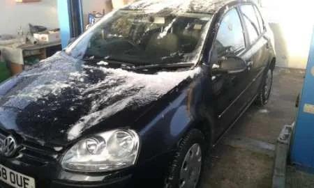 Dezmembrez Vw Golf 5, motor 1. 9 TDI cod BXE, 105 cp, 2008 - Imaginea 1