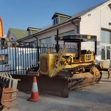 Buldozer Marca Caterpillar  Model D 4 , scarificator spate  - Imaginea 2