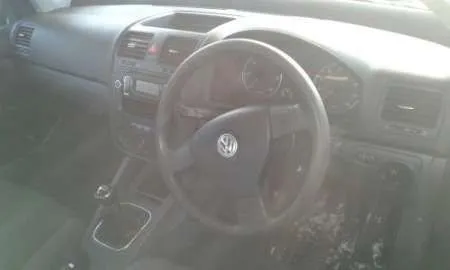 Dezmembrez Vw Golf 5, motor 1. 9 TDI cod BXE, 105 cp, 2008 - Imaginea 5
