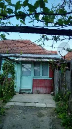 Schimb sau vÃ¢nd 2 case in FaÈ›a Cremeni cu garsoniera  - Imaginea 1