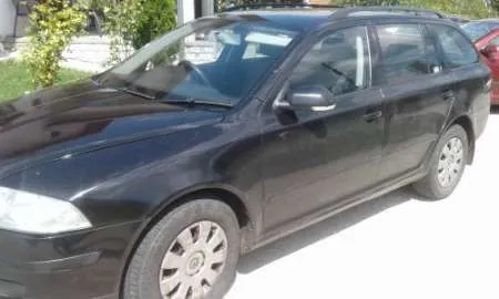 Dezmembrez Skoda Octavia 2 break, 2005, 19 diesel, BXE, neagra - Imaginea 2