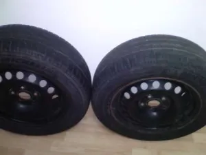 ANVELOPE cu  JANTE de TABLA  195 / 65 / R 15