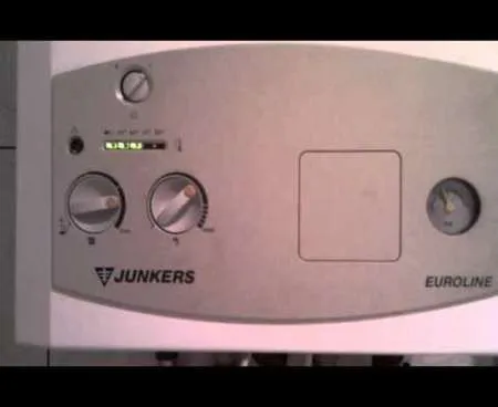 Vand pentru piese centrala Junkers - Imaginea 1