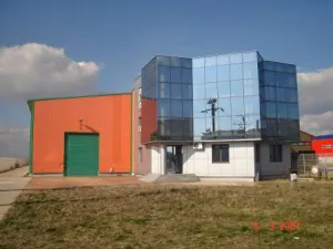 Inchiriez hala  productie 700mp