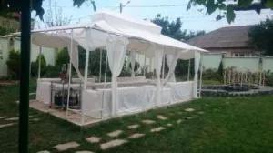Vand vila cu piscina la mare