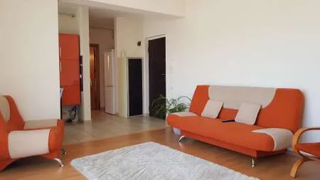 Inchiriere apart 2 camere - Imaginea 1