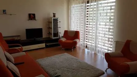 Inchiriere apart 2 camere - Imaginea 2