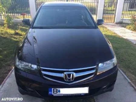 Vand Honda Accord, 2.0 Benzina, A/T - Imaginea 2