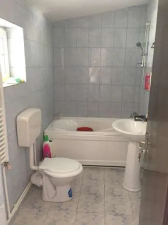 Casa centru Husi - Imaginea 4