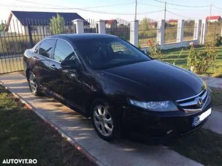 Vand Honda Accord, 2.0 Benzina, A/T - Imaginea 3
