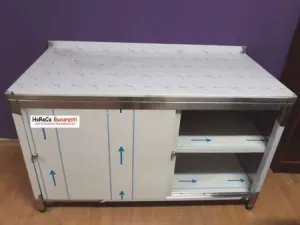 Masa inox de lucru tip dulap cu usi glisante