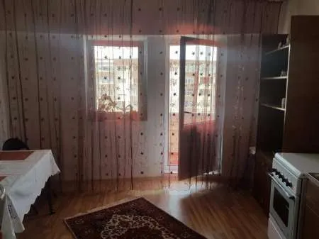 Apartament 2 camere mobilat NAVODARI- CENTRU ( KM 0) - Imaginea 5