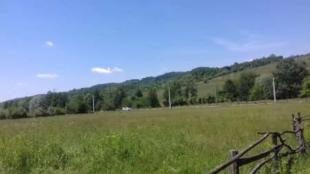 parcele teren intravilan langa padure zona deal - Imaginea 2