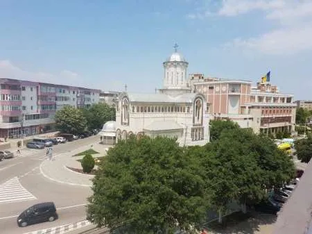 Apartament 2 camere mobilat NAVODARI- CENTRU ( KM 0) - Imaginea 8