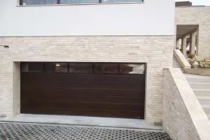 Usi de garaj Arad