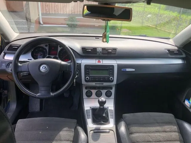 Vand VW Passat - 2006 - 2. 0 TDI - Klima - Combi - Imaginea 3