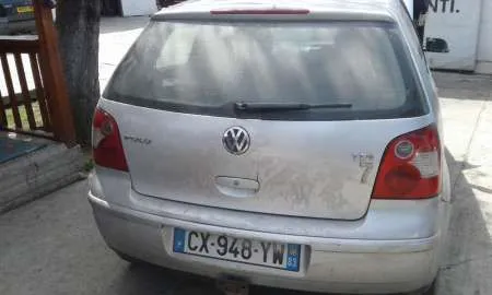 Dezmembrez Volkswagen Polo an 2004 - Imaginea 3