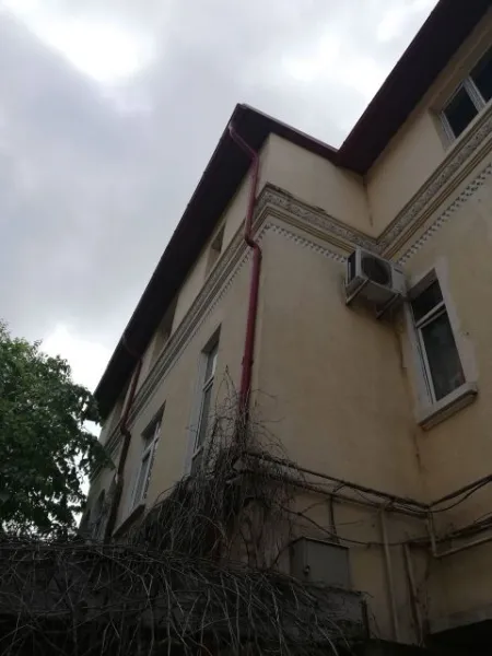 Vand casa la curte - Imaginea 6