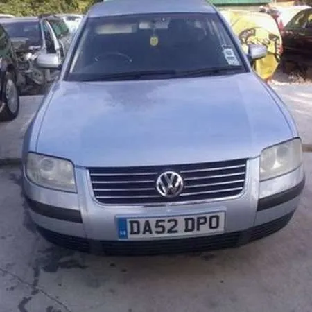 Dezmembrez Volkswagen Passat, 2002, gri - Imaginea 1