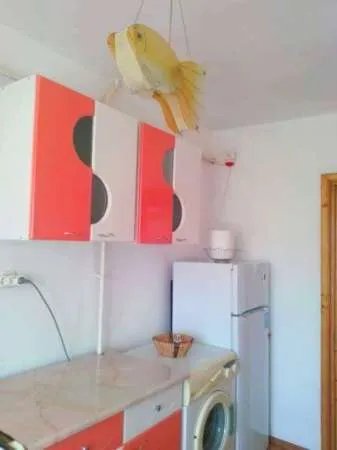 Ofer spre inchiriere apartament 2 camere, decomandat - Imaginea 4