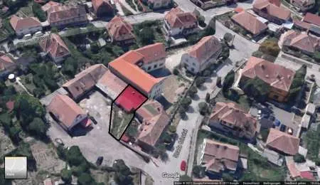 Casa, stare de renovare, zona linistita, aproape de piata - Imaginea 1