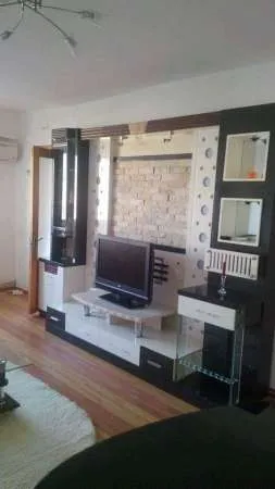 Ofer spre inchiriere apartament 2 camere, decomandat - Imaginea 8