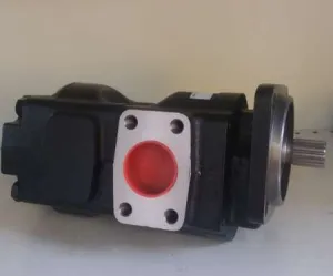 Pompe hidraulice tractoare, combine