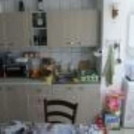 Ofer spre inchiriere Apartament 2 camere et 1 Comanesti - Imaginea 3