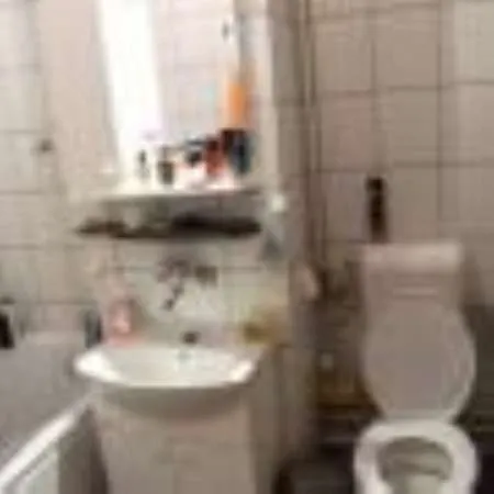 Ofer spre inchiriere Apartament 2 camere et 1 Comanesti - Imaginea 8
