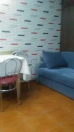 Inchiriez casuta de vacanta - Imaginea 1