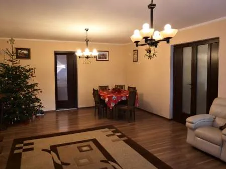proprietar vand vila / casa Sfantu Gheorghe - Imaginea 4