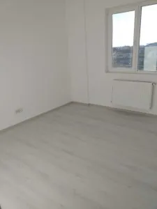 Militari Residence Gars 25mp pret 22500E scazut  de la 24000E.