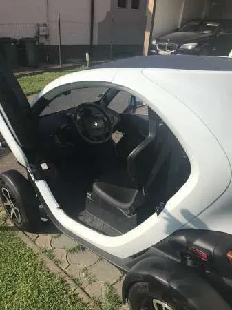 Renault Twizy 2017 17 cp 230 km - Imaginea 4