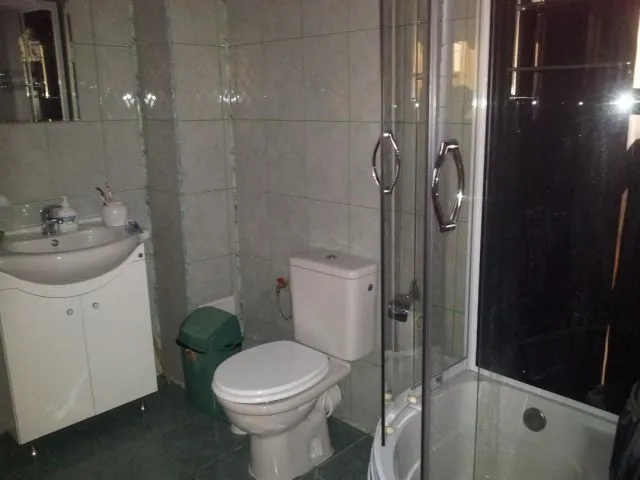 Inchiriez casa P+ E pe termen mai lung (1- 2- 3- 6- 9- 12luni) in Mangalia - Imaginea 7