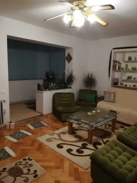 Apartament 3 camere, merita vazut - Imaginea 5