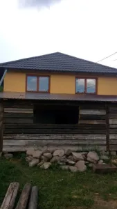 Casa in Neagra Sarului