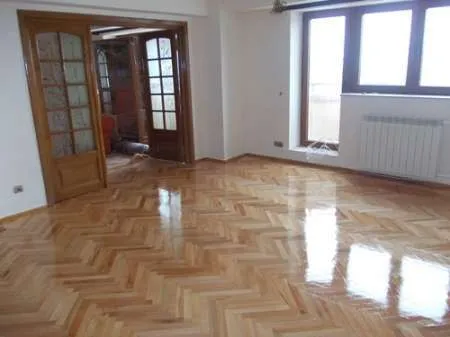 Reconditionare parchet masiv - Imaginea 3